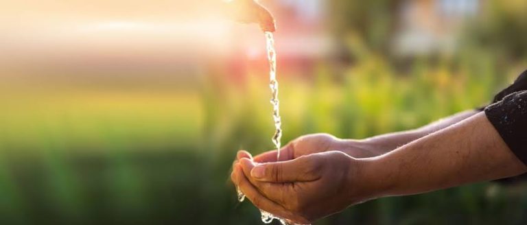 A Simple Guide on How to Perform Ablution by Aboo Naasir